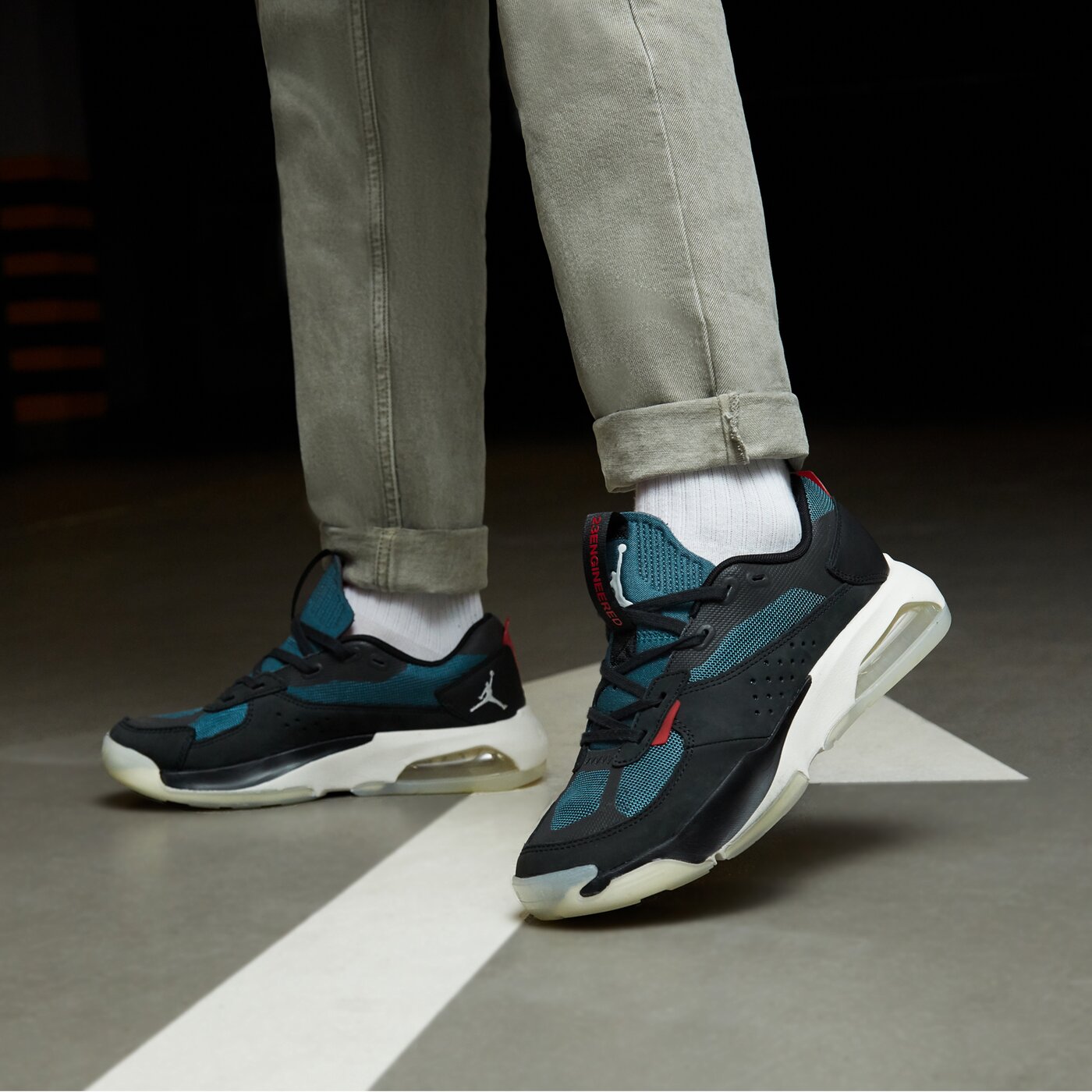 Мъжки маратонки JORDAN AIR 200E dc9836-061 цвят тъмносин