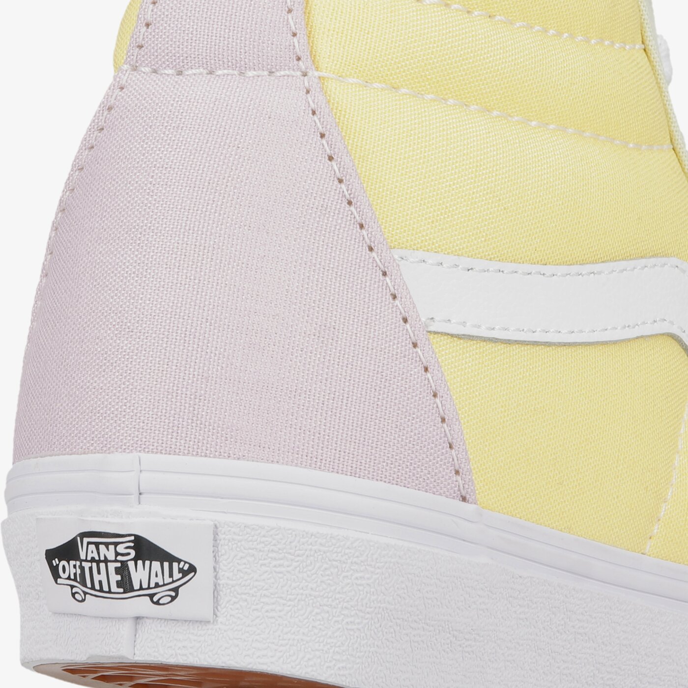 Дамски маратонки VANS UA SK8-HI  vn0a7q5natd1 цвят многоцветен