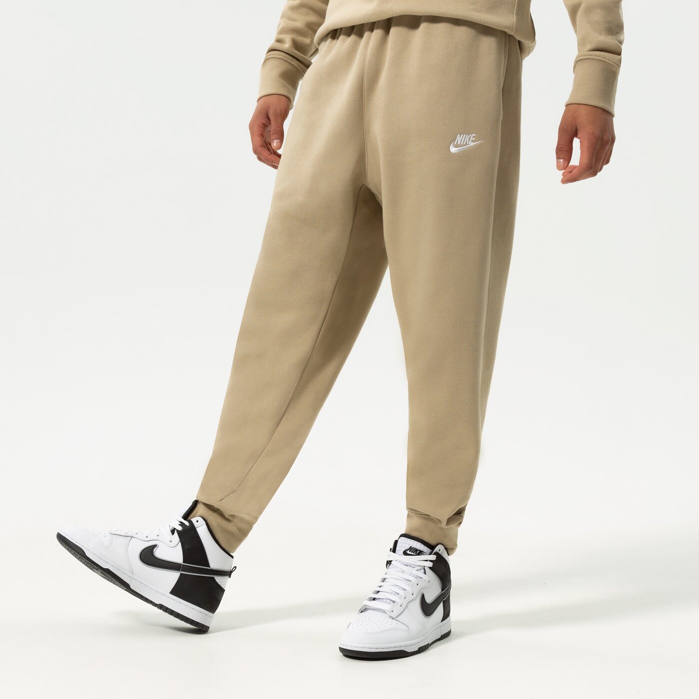 Мъжки панталони NIKE ПАНТАЛОНИ NIKE SPORTSWEAR CLUB FLEECE bv2671-250 цвят бежов