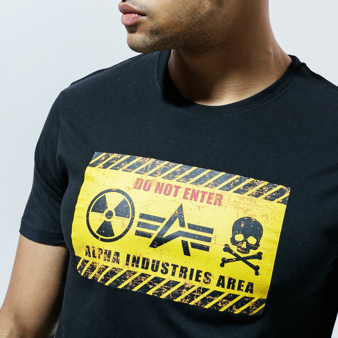 Мъжка тениска ALPHA INDUSTRIES ТЕНИСКА RADIOACTIVE T 12852203 цвят черен