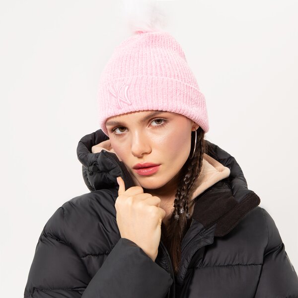 Дамска зимна шапка NEW ERA ШАПКА WMNS BOBBLE BEANIE NYY PNK NEW YORK YANKEES PN 60284837 цвят розов