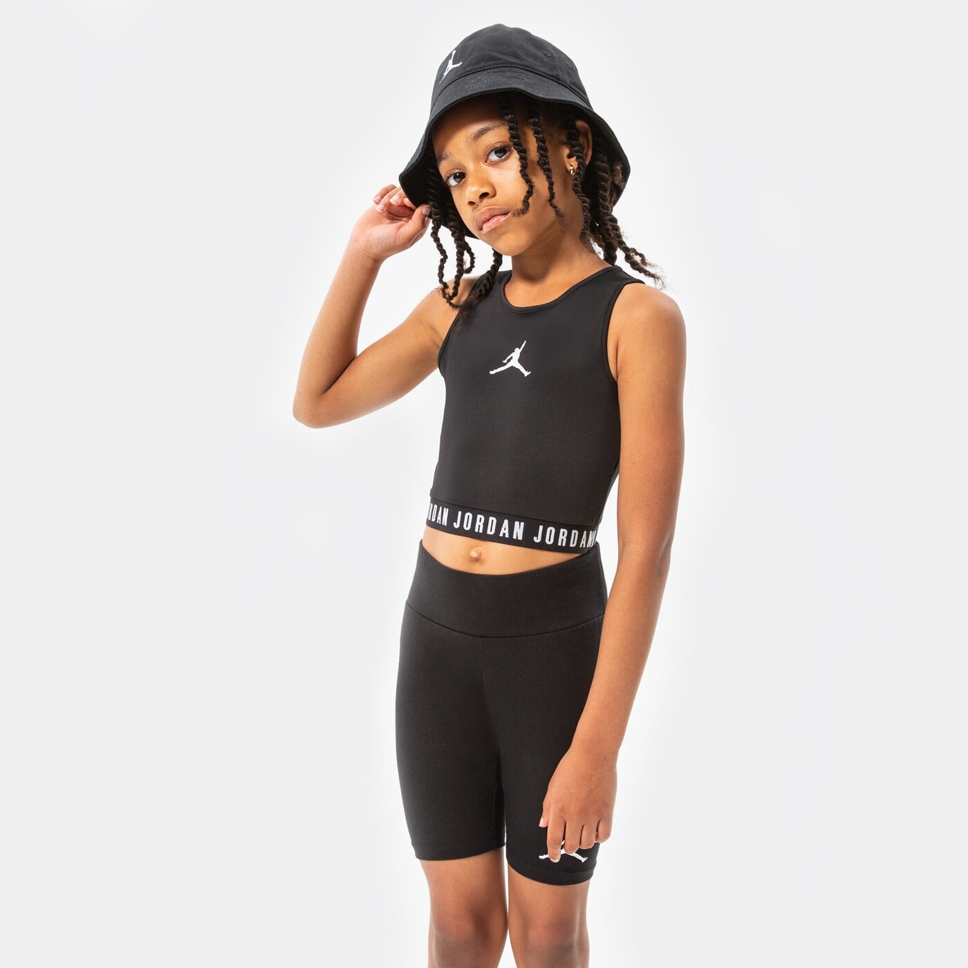 Детска тениска JORDAN ТОП JORDAN ESSENTIALS ACTIVE ТОП G 45a855-023 цвят черен