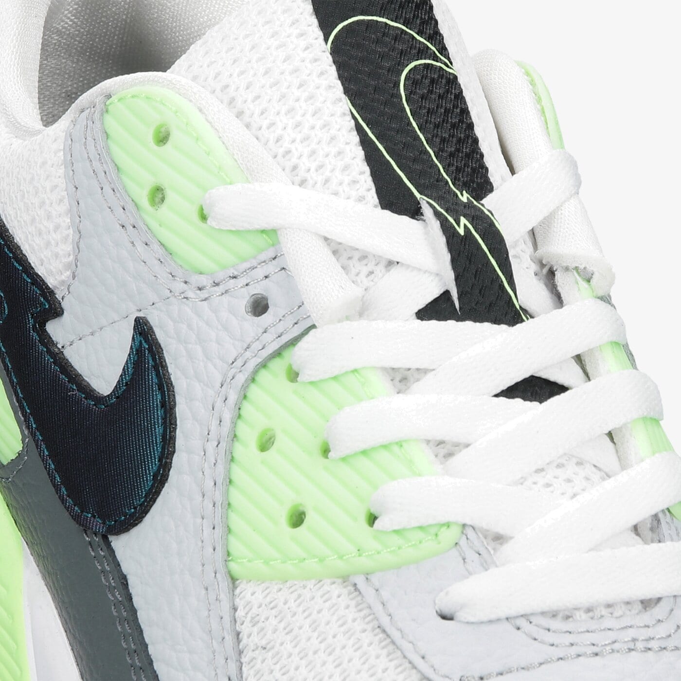 Мъжки маратонки NIKE AIR MAX 90 dj6897-100 цвят зелен