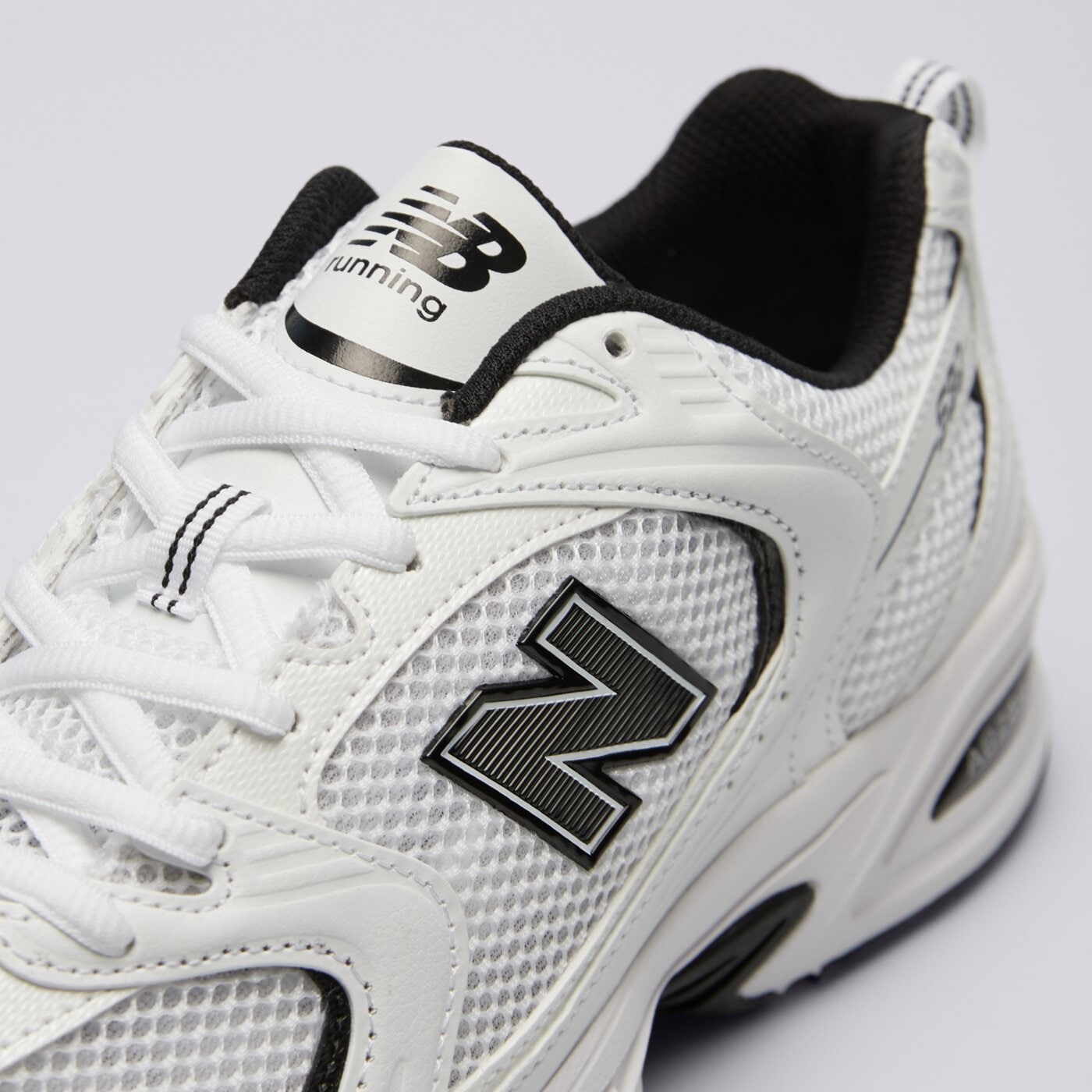 Мъжки маратонки NEW BALANCE 530  mr530ewb цвят бял