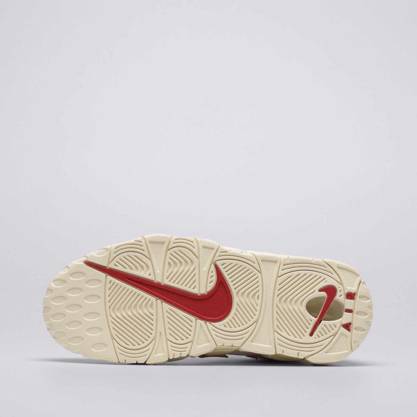 Дамски маратонки WMNS NIKE AIR MORE UPTEMPO  fn3497-100 цвят бял