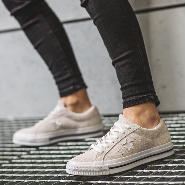 Дамски маратонки CONVERSE ONE STAR 161577c цвят бежов