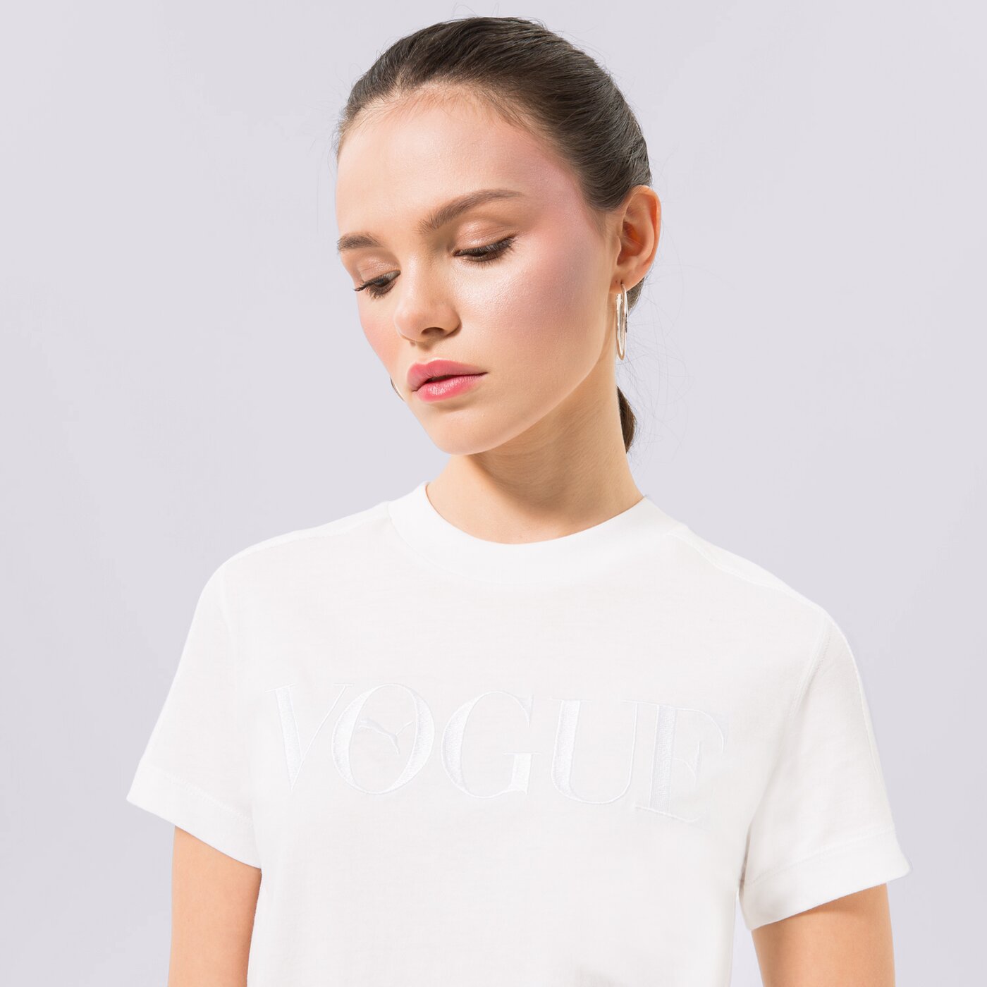 Дамска тениска PUMA ТЕНИСКА PUMA X VOGUE REGULAR TEE 535234-02 цвят бял