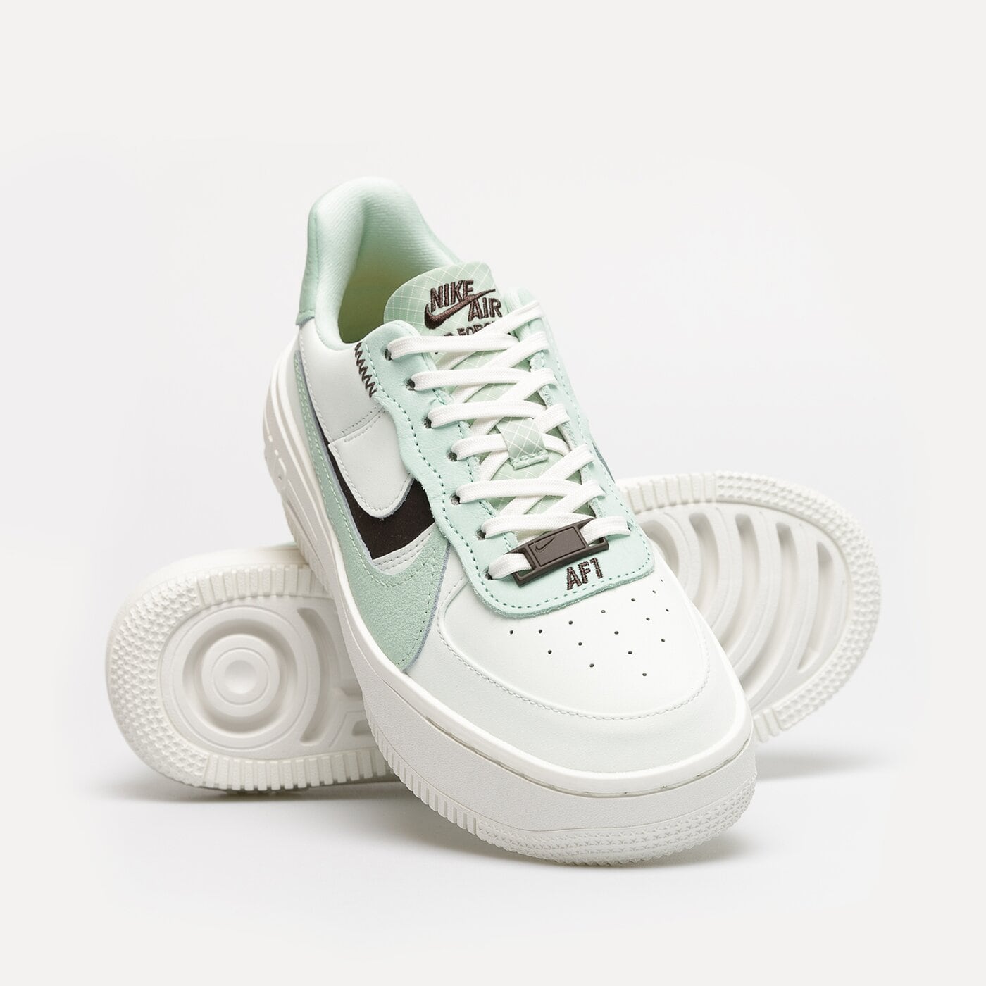 Дамски маратонки NIKE W AIR FORCE 1 PLT.AF.ORM  dx3730-300 цвят зелен