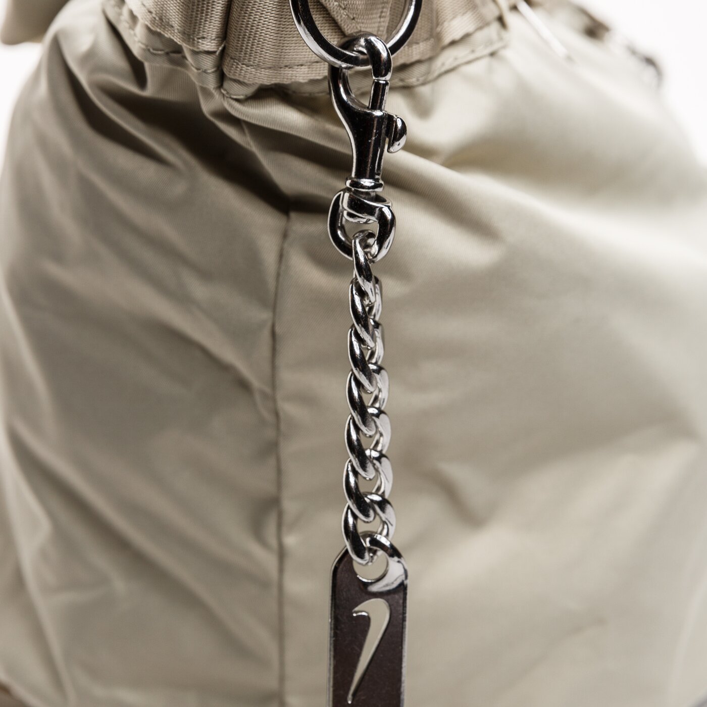 Дамски сак NIKE ЧАНТА W NSW FUTURA LUXE TOTE cw9303-230 цвят сив