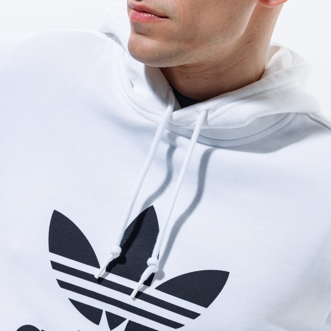 Мъжки суичър ADIDAS СУИТЧЪР С КАЧУЛКА TREFOIL HOODIE ADICOLOR du7780 цвят бял
