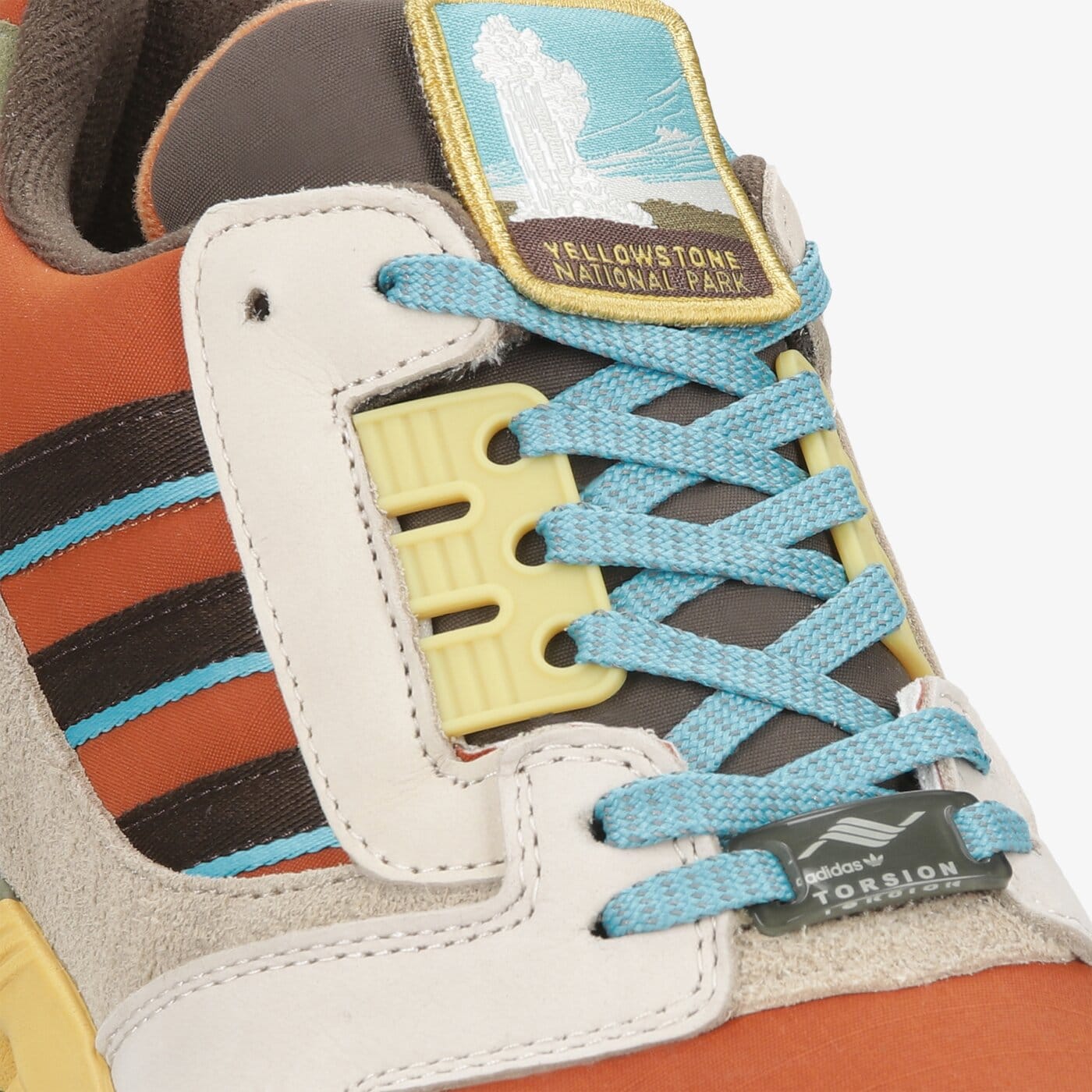 Мъжки маратонки ADIDAS ZX 8000 NATIONAL PARK  fy5168 цвят бежов