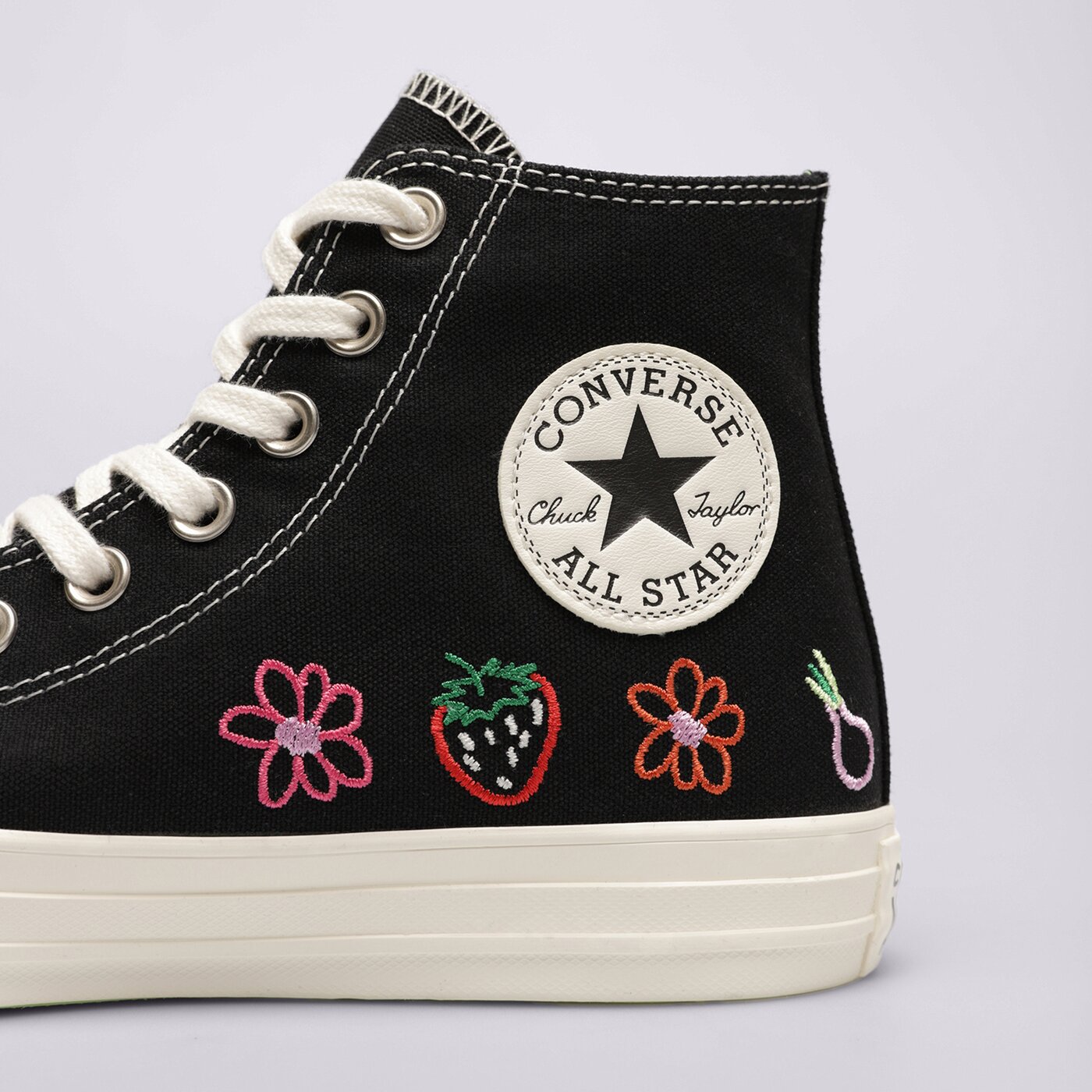 Дамски маратонки CONVERSE CHUCK TAYLOR ALL STAR  a06065c цвят черен