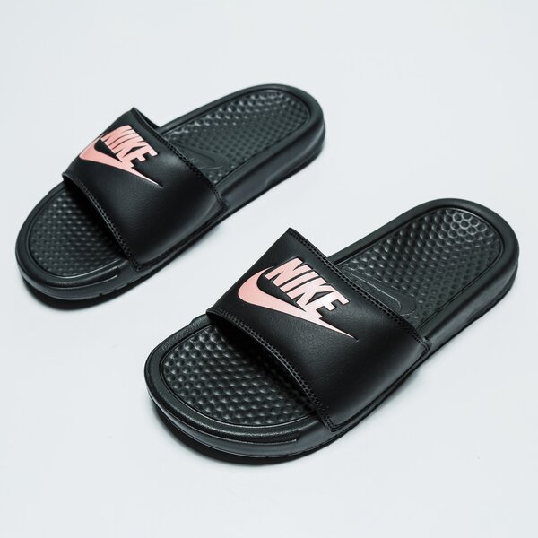 Дамски чехли и сандали NIKE BENASSI 343881-007 цвят черен