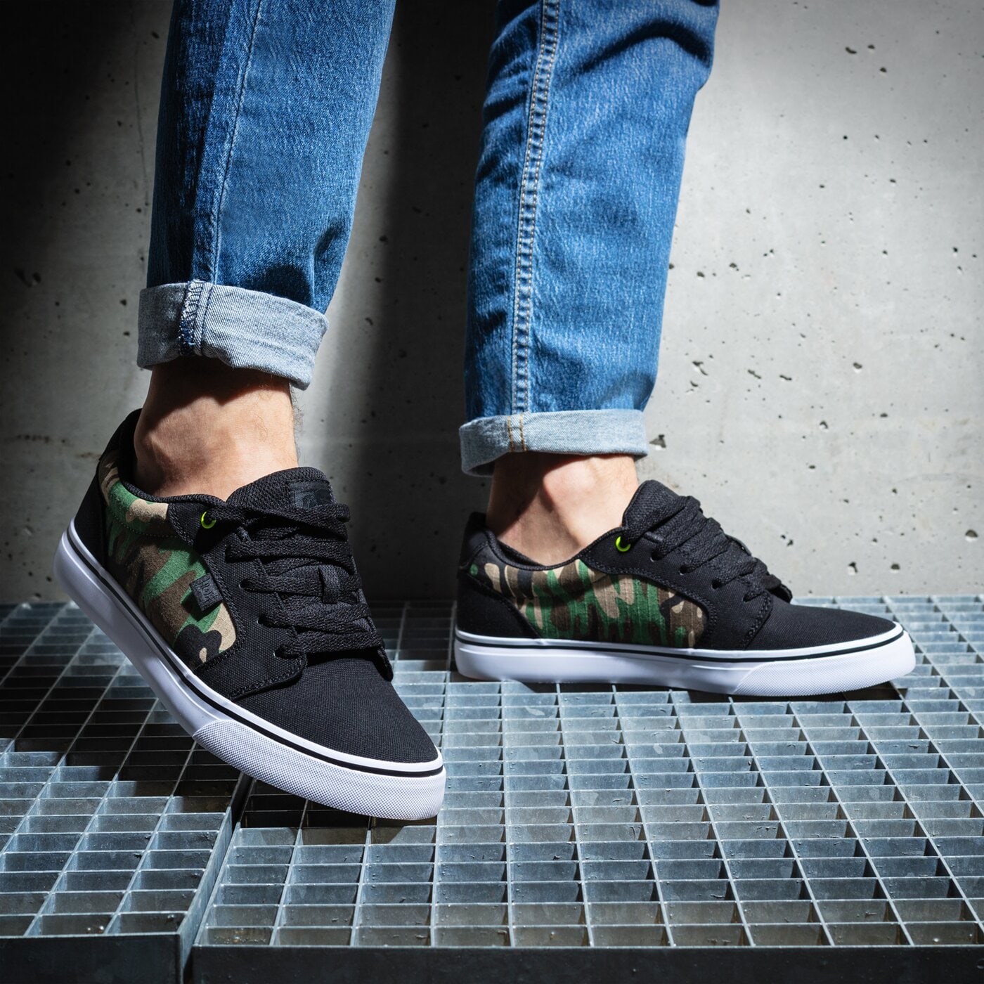 Мъжки маратонки DC ANVIL adys300036bcm цвят черен