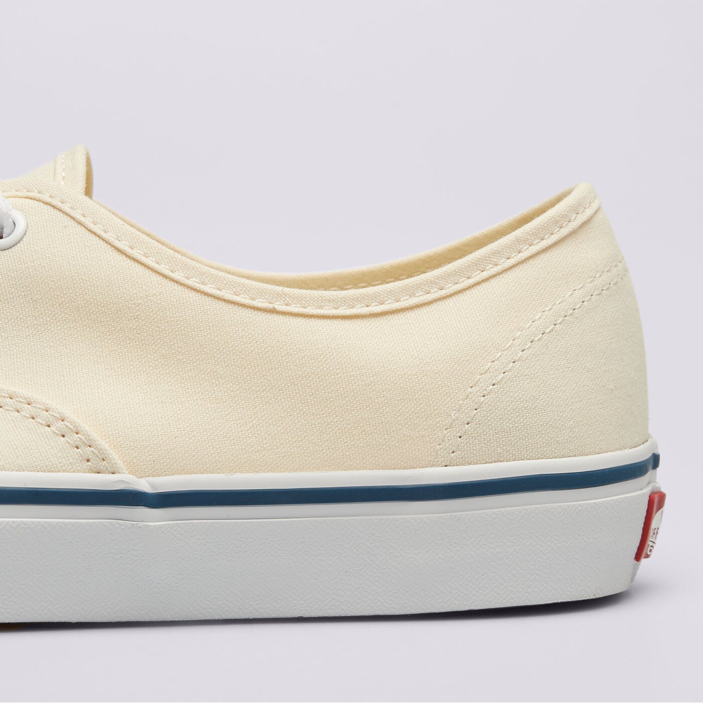 Мъжки маратонки VANS AUTHENTIC  vn000ee3wht1 цвят бял