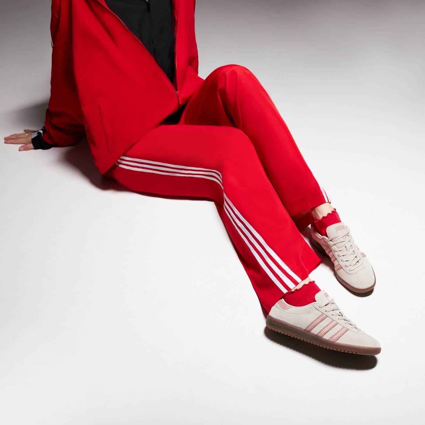 Дамски маратонки ADIDAS ADIDAS BRMD W js3967 цвят бежов