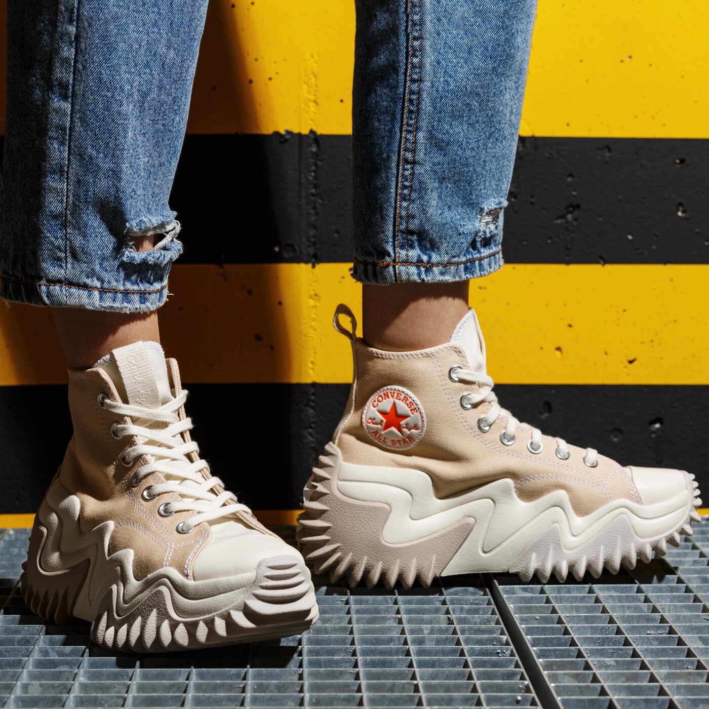 Дамски маратонки CONVERSE RUN STAR MOTION 171547c цвят бежов