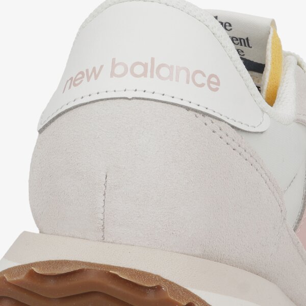 Дамски маратонки NEW BALANCE 237  ws237ga цвят бежов