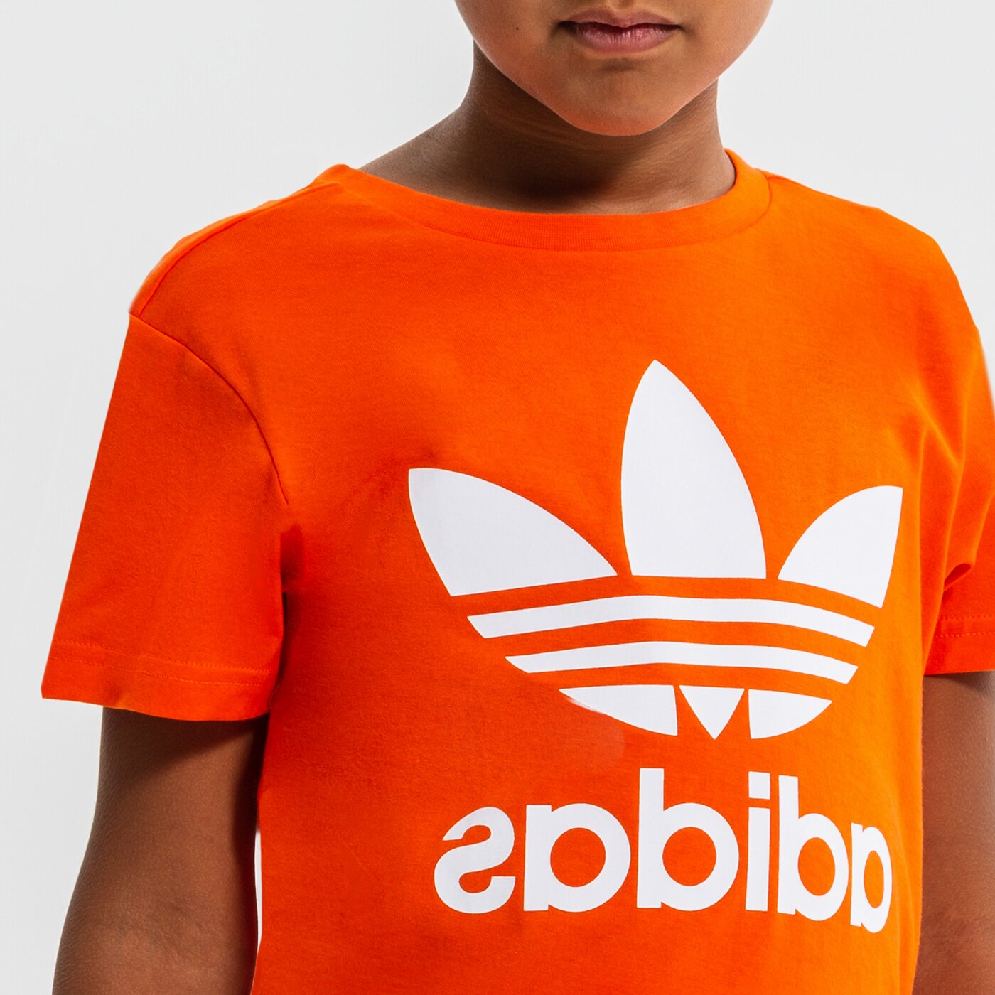 Детска тениска ADIDAS ТЕНИСКА TREFOIL TEE BOY hk0261 цвят оранжев