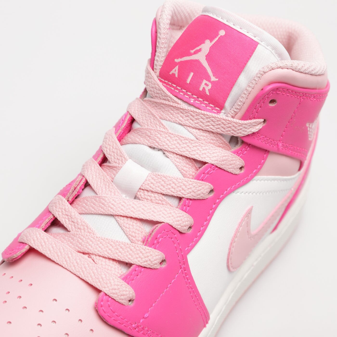 Детски маратонки AIR JORDAN 1 MID  fd8780-116 цвят розов