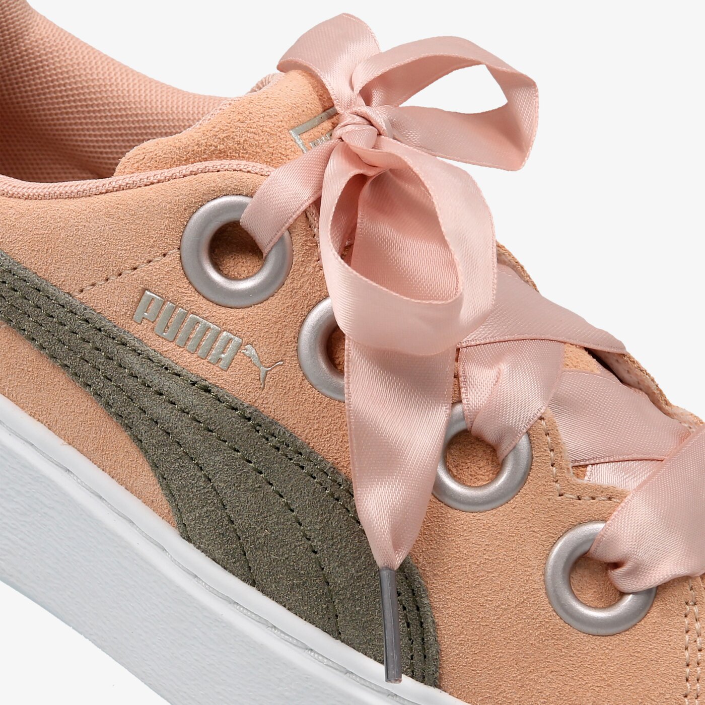 Детски маратонки PUMA PLATFORM KISS JR 36745904 цвят розов