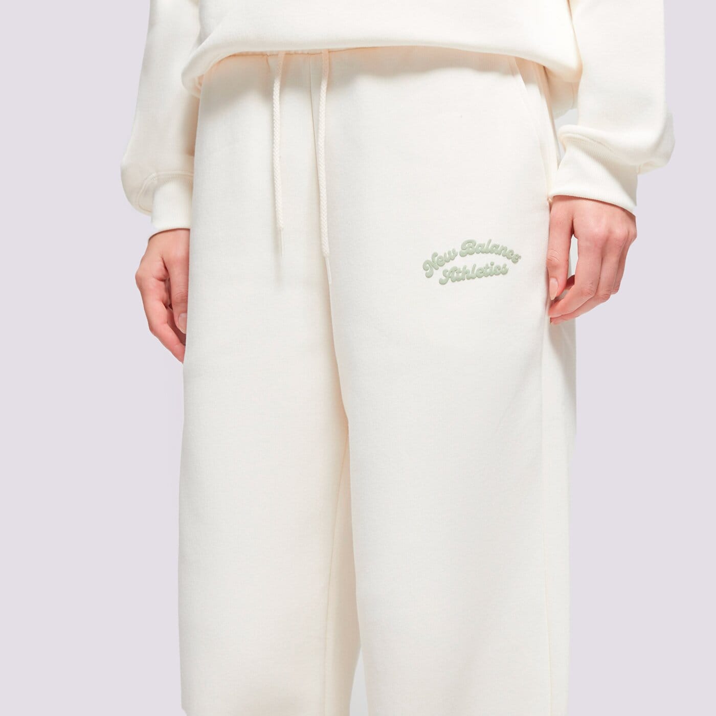 Дамски панталони NEW BALANCE ПАНТАЛОНИ LINEAR HERITAGE FLEECE WIDE LEG PANT wp53902pef цвят бежов