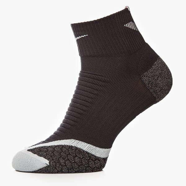 Дамски чорапи NIKE ЧОРАПИ ELITE RUNNING CUSHION QTR sx4850010 цвят черен