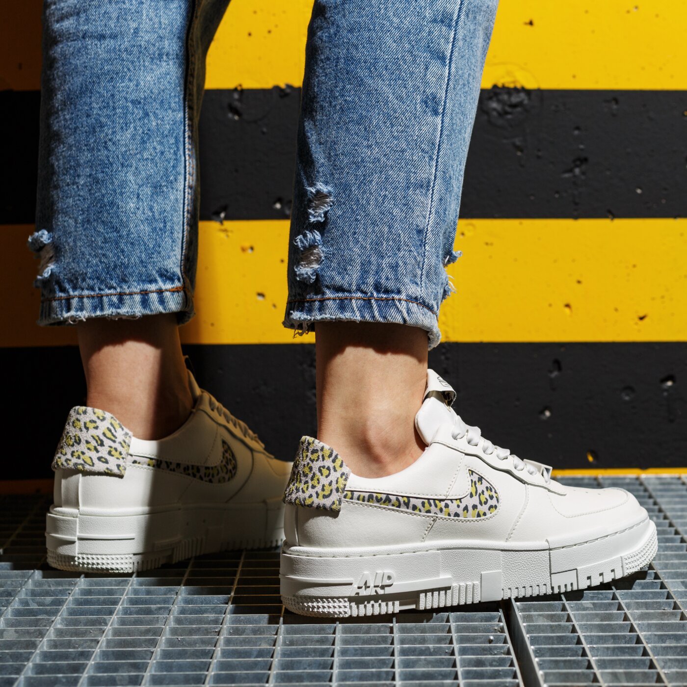 NIKE W AF1 PIXEL SE DH9632-101 ÐÐ°Ð¼ÑÐºÐ¸ Ð¦Ð²ÑÑ Ð±ÐµÐ¶Ð¾Ð² ÐÐ¾Ð´Ð½Ð¸ ÐÐ°ÑÐ°ÑÐ¾Ð½ÐºÐ¸ ÐÐ±ÑÐ²ÐºÐ¸ Nike Ð² Ð¾Ð½Ð»Ð°Ð¹Ð½ Ð¼Ð°Ð³Ð°Ð·Ð¸Ð½ 